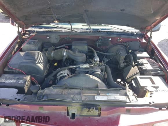 ✅ 1996 GMC Sierra 1500 • VIN: 2GTEC19M8T1563153 • Lot: 41812833. Wystawiony na IAAI z przebiegiem 347 836 mil. Bezpłatny archiwum sprzedaży aukcyjnych z USA i szczegółowy raport historii pojazdu na DreamBid. Zdjęcie 10.