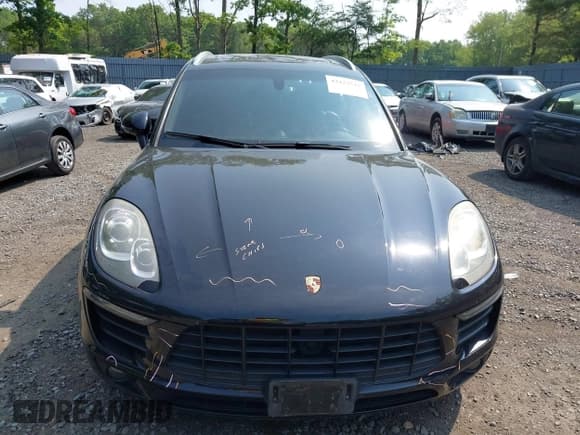 ✅ 2015 Porsche Macan S • VIN: WP1AB2A5XFLB63720 • Lot: 42423527. Listed on IAAI with 118,636 mi. Free auction sales archive from the USA and detailed vehicle history report at DreamBid. Image 12.