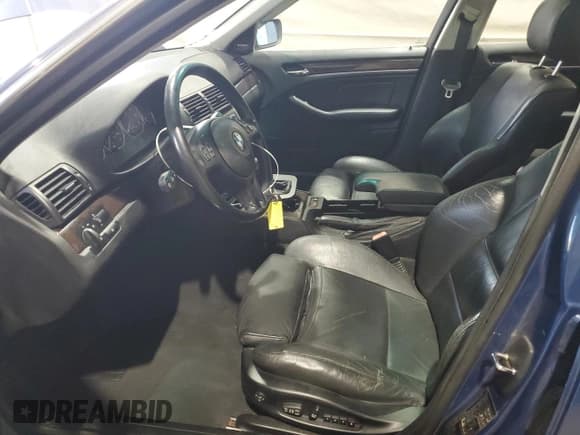 ✅ 2001 BMW 3 Series 330i • VIN: WBAAV53471FK46198 • Lot: 81472035. Wystawiony na Copart z przebiegiem Nie podano. Bezpłatny archiwum sprzedaży aukcyjnych z USA i szczegółowy raport historii pojazdu na DreamBid. Zdjęcie 7.