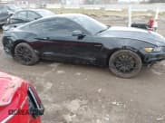 ✅ 2017 Ford Mustang Shelby GT350 • VIN: 1FA6P8JZ2H5523798 • Lot: 41541814. Wystawiony na IAAI z przebiegiem 21 853 mil. Bezpłatny archiwum sprzedaży aukcyjnych z USA i szczegółowy raport historii pojazdu na DreamBid. Zdjęcie 13.