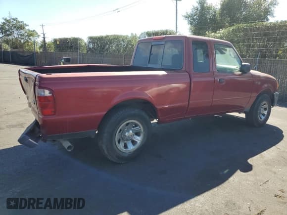 ✅ 2004 Ford Ranger XL Fleet • VIN: 1FTZR44U14PA41686 • Lot: 82356795. Listed on Copart with 92,676 mi. Free auction sales archive from the USA and detailed vehicle history report at DreamBid. Image 3.