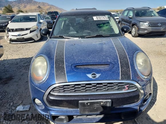 ✅ 2017 MINI Hardtop 4 Door Cooper S • VIN: WMWXU3C57H2D32724 • Лот: 81017475. Опубликован ранее на Copart с пробегом 132 296 миль. Бесплатный доступ к архиву аукционных продаж из США и подробный отчёт об истории автомобиля на DreamBid. Изображение 5.