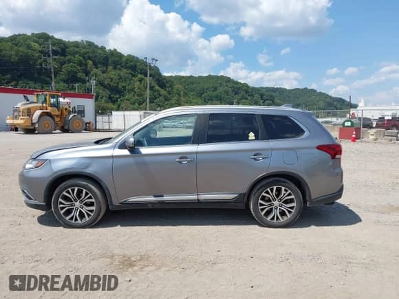 2017 Mitsubishi Outlander SE с VIN JA4AZ3A35HZ055663, выставлен на аукционе IAAI как лот 42971988 с пробегом 93 052 миль миль и . История ставок и продаж доступна на DreamBid. Изображение 14.