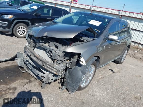 ✅ 2012 Lincoln MKX • VIN: 2LMDJ6JK9CBL08353 • Lot: 43544998. Listed on IAAI with 206,513 mi. Free auction sales archive from the USA and detailed vehicle history report at DreamBid. Image 2.