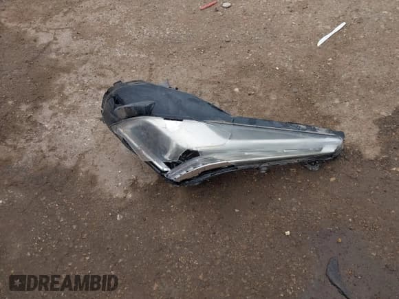 ✅ 2015 Cadillac CTS Luxury RWD • VIN: 1G6AR5S36F0131881 • Lot: 41406498. Listed on IAAI with 172,612 mi. Free auction sales archive from the USA and detailed vehicle history report at DreamBid. Image 12.