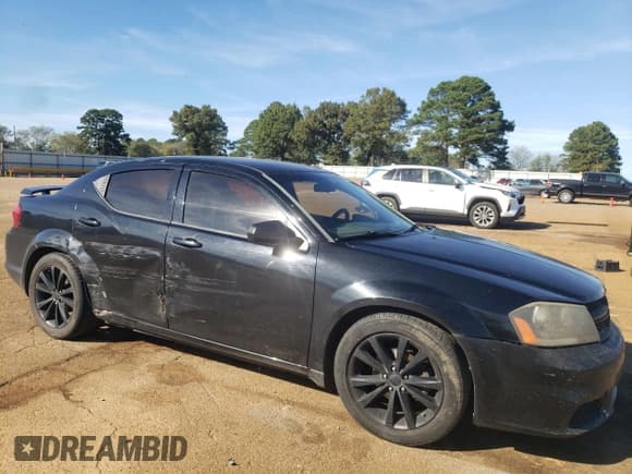 ✅ 2014 Dodge Avenger SE • VIN: 1C3CDZAB9EN130783 • Lot: 79757554. Wystawiony na Copart z przebiegiem 226 924 mil. Bezpłatny archiwum sprzedaży aukcyjnych z USA i szczegółowy raport historii pojazdu na DreamBid. Zdjęcie 4.