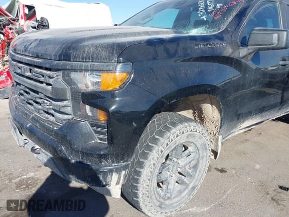 ✅ 2022 Chevrolet Silverado 1500 Custom • VIN: 3GCPABEK8NG527448 • Lot: 41143186. Wystawiony na IAAI z przebiegiem 60 991 mil. Bezpłatny archiwum sprzedaży aukcyjnych z USA i szczegółowy raport historii pojazdu na DreamBid. Zdjęcie 6.