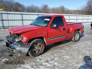 2005 Chevrolet Silverado 1500 с VIN 1GCEC14T85Z331547, выставлен на аукционе Copart как лот 88921415 с пробегом 174 810 миль миль и Чистый • Clean title. История ставок и продаж доступна на DreamBid. Изображение 1.