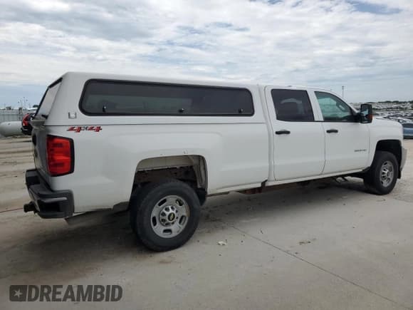 ✅ 2018 Chevrolet Silverado 2500HD Work Truck • VIN: 1GC1KUEG3JF261665 • Лот: 65517145. Опубликован ранее на Copart с пробегом 85 140 миль. Бесплатный доступ к архиву аукционных продаж из США и подробный отчёт об истории автомобиля на DreamBid. Изображение 3.