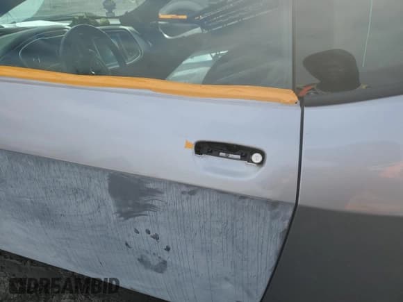 ✅ 2015 Dodge Challenger SXT Plus • VIN: 2C3CDZBG2FH835008 • Lot: 44277574. Wystawiony na Copart z przebiegiem Nie podano. Bezpłatny archiwum sprzedaży aukcyjnych z USA i szczegółowy raport historii pojazdu na DreamBid. Zdjęcie 7.