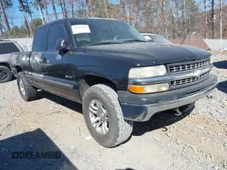 ✅ 2000 Chevrolet Silverado 1500 LT • VIN: 1GCEK19T1YE109925 • Lot: 41689691. Listed on IAAI with 278,216 mi. Free auction sales archive from the USA and detailed vehicle history report at DreamBid. Image 1.