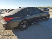 ✅ 2018 BMW 5 Series 540i • VIN: WBAJE5C50JWA94891 • Lot: 82776035. Wystawiony na Copart z przebiegiem 96 614 mil. Bezpłatny archiwum sprzedaży aukcyjnych z USA i szczegółowy raport historii pojazdu na DreamBid. Zdjęcie 3.
