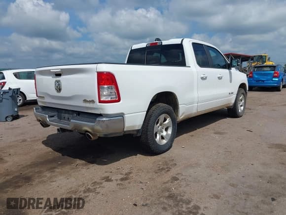 ✅ 2021 Ram 1500 Big Horn • VIN: 1C6SRFBT4MN673964 • Лот: 42828995. Опубликован ранее на IAAI с пробегом 150 893 миль. Бесплатный доступ к архиву аукционных продаж из США и подробный отчёт об истории автомобиля на DreamBid. Изображение 4.