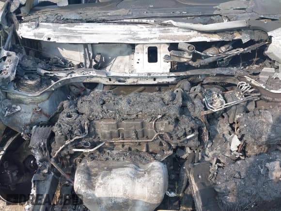 ✅ 2016 Jeep Cherokee Limited • VIN: 1C4PJMDB2GW348789 • Lot: 42417564. Wystawiony na IAAI z przebiegiem Nie podano. Bezpłatny archiwum sprzedaży aukcyjnych z USA i szczegółowy raport historii pojazdu na DreamBid. Zdjęcie 10.