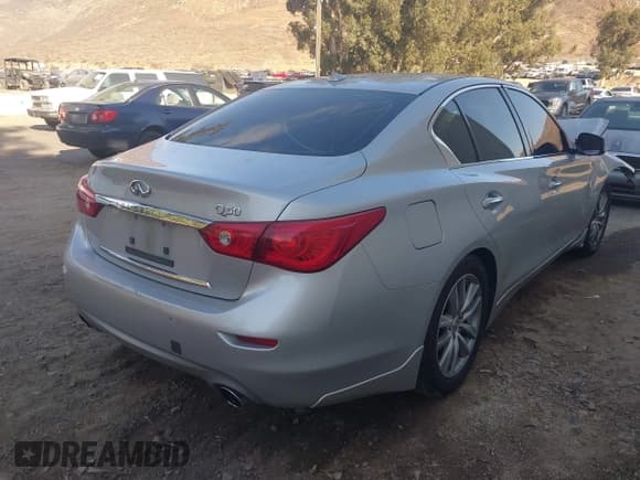 ✅ 2014 Infiniti Q50 Premium • VIN: JN1BV7AP7EM679489 • Lot: 43679706. Wystawiony na IAAI z przebiegiem 153 839 mil. Bezpłatny archiwum sprzedaży aukcyjnych z USA i szczegółowy raport historii pojazdu na DreamBid. Zdjęcie 4.