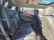 ✅ 2017 GMC Acadia SLT • VIN: 1GKKNULS2HZ323654 • Lot: 84941165. Wystawiony na Copart z przebiegiem 131 905 mil. Bezpłatny archiwum sprzedaży aukcyjnych z USA i szczegółowy raport historii pojazdu na DreamBid. Zdjęcie 11.