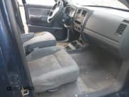 ✅ 2005 Dodge Dakota ST • VIN: 1D7HE28K85S147304 • Lot: 41202595. Wystawiony na IAAI z przebiegiem 209 017 mil. Bezpłatny archiwum sprzedaży aukcyjnych z USA i szczegółowy raport historii pojazdu na DreamBid. Zdjęcie 5.