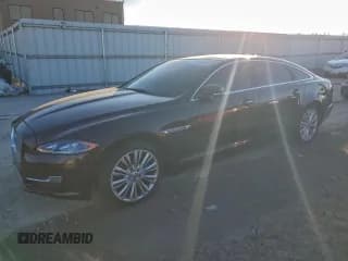 ✅ 2016 Jaguar XJ Portfolio • VIN: SAJWJ2GD3G8V99663 • Lot: 96608005. Listed on Copart with 92,910 mi. Free auction sales archive from the USA and detailed vehicle history report at DreamBid. Image 1.