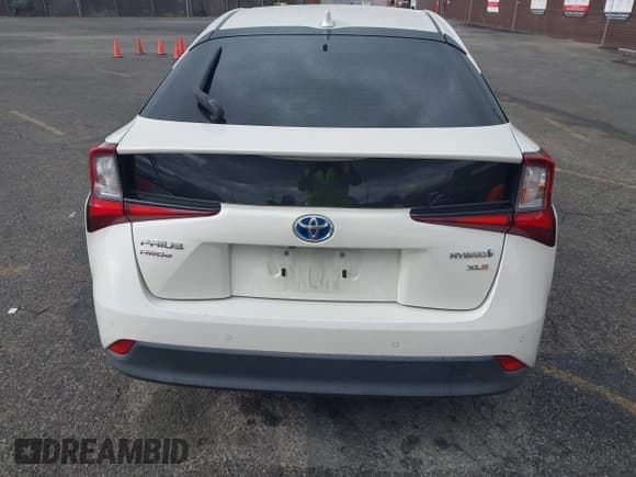 ✅ 2020 Toyota Prius LE • VIN: JTDL9RFUXL3018770 • Lot: 43757305. Wystawiony na IAAI z przebiegiem 112 795 mil. Bezpłatny archiwum sprzedaży aukcyjnych z USA i szczegółowy raport historii pojazdu na DreamBid. Zdjęcie 16.