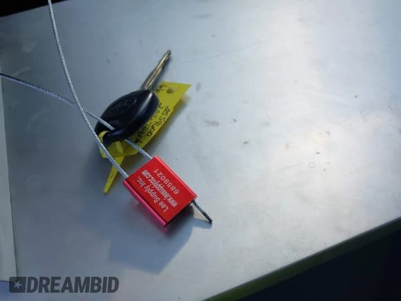 ✅ 2016 Toyota Tundra SR5 • VIN: 5TFDW5F13GX518666 • Lot: 42339401. Listed on IAAI with 222,852 mi. Free auction sales archive from the USA and detailed vehicle history report at DreamBid. Image 11.