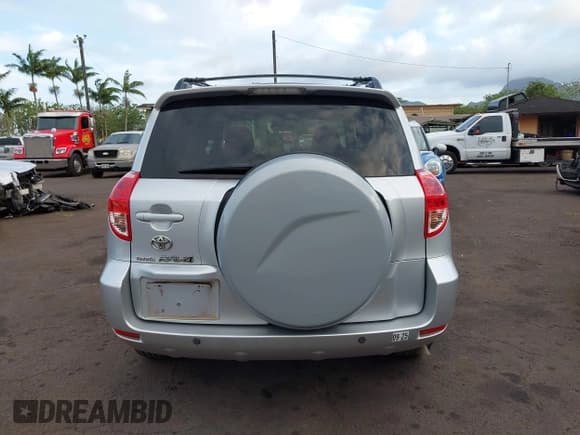 ✅ 2008 Toyota RAV4 Sport • VIN: JTMZK32V685016181 • Lot: 42194844. Wystawiony na IAAI z przebiegiem 43 521 mil. Bezpłatny archiwum sprzedaży aukcyjnych z USA i szczegółowy raport historii pojazdu na DreamBid. Zdjęcie 16.