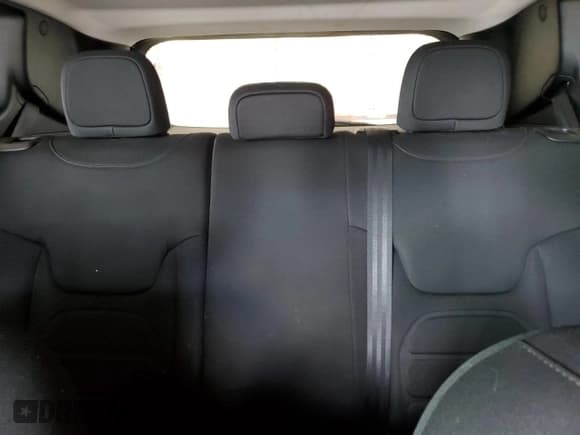 ✅ 2018 Jeep Renegade Latitude • VIN: ZACCJABH9JPH84385 • Lot: 84357075. Listed on Copart with 54,665 mi. Free auction sales archive from the USA and detailed vehicle history report at DreamBid. Image 10.