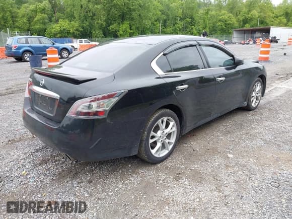 ✅ 2014 Nissan Maxima SV • VIN: 1N4AA5AP3EC905841 • Lot: 42336362. Listed on IAAI with 100,185 mi. Free auction sales archive from the USA and detailed vehicle history report at DreamBid. Image 4.