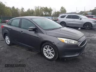✅ 2015 Ford Focus SE • VIN: 1FADP3F24FL317266 • Lot: 43439296. Wystawiony na IAAI z przebiegiem 118 326 mil. Bezpłatny archiwum sprzedaży aukcyjnych z USA i szczegółowy raport historii pojazdu na DreamBid. Zdjęcie 1.