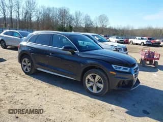 ✅ 2018 Audi Q5 Premium Plus • VIN: WA1BNAFY9J2085434 • Лот: 41227286. Опубликован ранее на IAAI с пробегом 62 555 миль. Бесплатный доступ к архиву аукционных продаж из США и подробный отчёт об истории автомобиля на DreamBid. Изображение 1.
