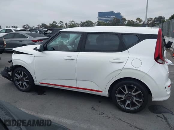 ✅ 2020 Kia Soul GT-Line • VIN: KNDJ63AUXL7701663 • Lot: 43367980. Wystawiony na IAAI z przebiegiem 74 270 mil. Bezpłatny archiwum sprzedaży aukcyjnych z USA i szczegółowy raport historii pojazdu na DreamBid. Zdjęcie 15.