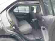 2018 Chevrolet Equinox LT z VIN 2GNAXJEV0J6142715, wystawiony jako IAAI lot #43262312 z przebiegiem 57 864 mil mil oraz . Historia ofert i sprzedaży dostępna na DreamBid. Obrazek 8.