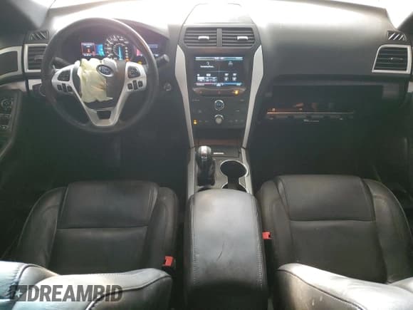 ✅ 2014 Ford Explorer XLT • VIN: 1FM5K7D84EGC44639 • Lot: 93122855. Listed on Copart with 192,195 mi. Free auction sales archive from the USA and detailed vehicle history report at DreamBid. Image 8.