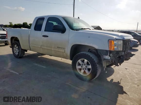 ✅ 2013 GMC Sierra 1500 SLE • VIN: 1GTR1VE05DZ239572 • Lot: 65156705. Wystawiony na Copart z przebiegiem 191 944 mil. Bezpłatny archiwum sprzedaży aukcyjnych z USA i szczegółowy raport historii pojazdu na DreamBid. Zdjęcie 4.