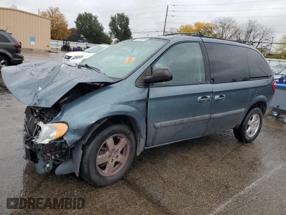 ✅ 2005 Dodge Caravan SXT • VIN: 1D4GP45R35B361360 • Лот: 90358465. Опубликован ранее на Copart с пробегом Не указан. Бесплатный доступ к архиву аукционных продаж из США и подробный отчёт об истории автомобиля на DreamBid. Изображение 1.