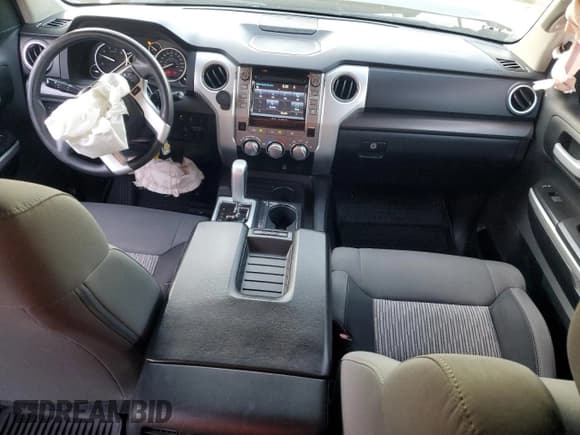 ✅ 2017 Toyota Tundra SR5 • VIN: 5TFEY5F1XHX219594 • Лот: 90848975. Опубликован ранее на Copart с пробегом 238 514 миль. Бесплатный доступ к архиву аукционных продаж из США и подробный отчёт об истории автомобиля на DreamBid. Изображение 8.