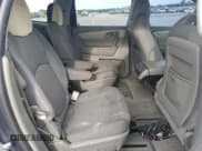 ✅ 2014 Chevrolet Traverse LT • VIN: 1GNKRGKD2EJ202869 • Lot: 70262074. Wystawiony na Copart z przebiegiem 155 038 mil. Bezpłatny archiwum sprzedaży aukcyjnych z USA i szczegółowy raport historii pojazdu na DreamBid. Zdjęcie 12.