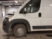 ✅ 2024 Ram ProMaster Cargo Tradesman • VIN: 3C6LRVDG7RE106187 • Lot: 43004952. Wystawiony na IAAI z przebiegiem 18 086 mil. Bezpłatny archiwum sprzedaży aukcyjnych z USA i szczegółowy raport historii pojazdu na DreamBid. Zdjęcie 19.