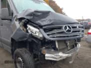 ✅ 2019 Mercedes-Benz Sprinter • VIN: WD4FF1CD3KT011868 • Lot: 43558977. Wystawiony na IAAI z przebiegiem 216 666 mil. Bezpłatny archiwum sprzedaży aukcyjnych z USA i szczegółowy raport historii pojazdu na DreamBid. Zdjęcie 6.