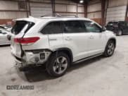 ✅ 2018 Toyota Highlander Limited • VIN: 5TDDZRFH3JS827093 • Lot: 42181696. Wystawiony na IAAI z przebiegiem 63 396 mil. Bezpłatny archiwum sprzedaży aukcyjnych z USA i szczegółowy raport historii pojazdu na DreamBid. Zdjęcie 4.