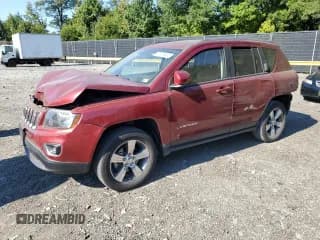 ✅ 2016 Jeep Compass Latitude • VIN: 1C4NJDEB2GD745078 • Lot: 71035435. Wystawiony na Copart z przebiegiem 10 757 mil. Bezpłatny archiwum sprzedaży aukcyjnych z USA i szczegółowy raport historii pojazdu na DreamBid. Zdjęcie 1.