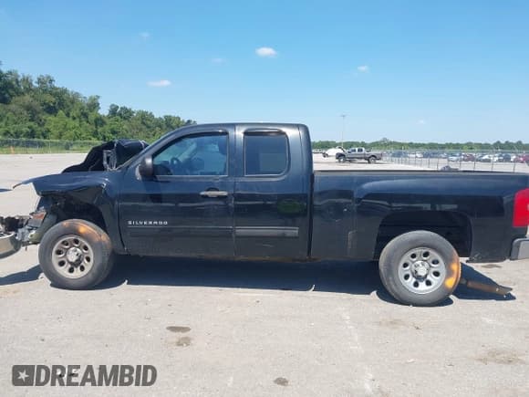 ✅ 2012 Chevrolet Silverado 1500 LS • VIN: 1GCRCREAXCZ122014 • Lot: 43258193. Wystawiony na IAAI z przebiegiem 114 935 mil. Bezpłatny archiwum sprzedaży aukcyjnych z USA i szczegółowy raport historii pojazdu na DreamBid. Zdjęcie 14.