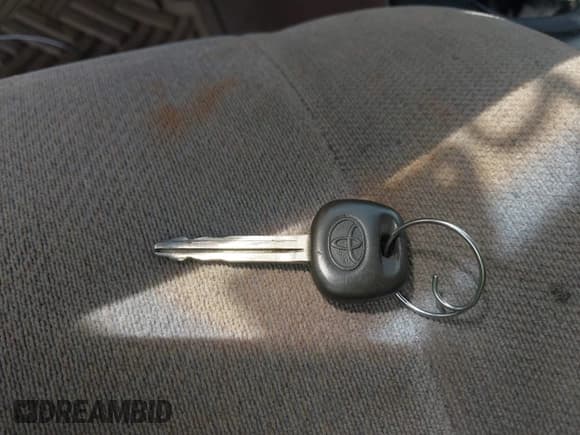 ✅ 2003 Toyota Sequoia SR5 • VIN: 5TDBT44A53S154439 • Lot: 42553158. Listed on IAAI with 298,569 mi. Free auction sales archive from the USA and detailed vehicle history report at DreamBid. Image 11.