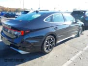 ✅ 2025 Hyundai Sonata SEL • VIN: KMHL64JA7SA434791 • Лот: 43521848. Опубликован ранее на IAAI с пробегом 10 429 миль. Бесплатный доступ к архиву аукционных продаж из США и подробный отчёт об истории автомобиля на DreamBid. Изображение 4.