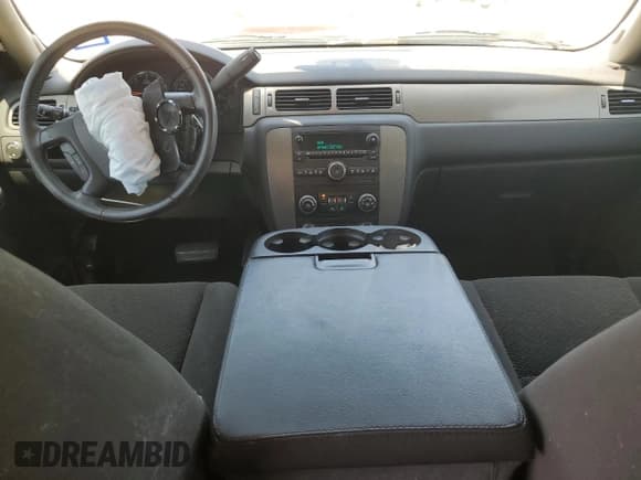 ✅ 2008 Chevrolet Suburban LTZ • VIN: 3GNFC16J18G179705 • Lot: 67915664. Wystawiony na Copart z przebiegiem 189 847 mil. Bezpłatny archiwum sprzedaży aukcyjnych z USA i szczegółowy raport historii pojazdu na DreamBid. Zdjęcie 8.