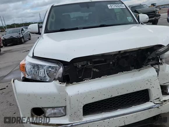 ✅ 2012 Toyota 4Runner Limited • VIN: JTEZU5JRXC5036156 • Лот: 81743245. Опубликован ранее на Copart с пробегом 247 614 миль. Бесплатный доступ к архиву аукционных продаж из США и подробный отчёт об истории автомобиля на DreamBid. Изображение 14.