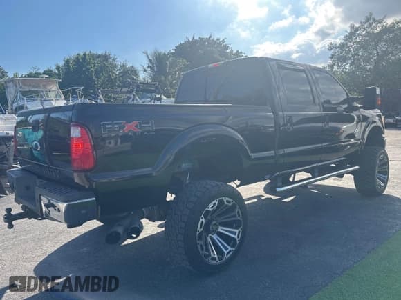 ✅ 2011 Ford F-250 XL • VIN: 1FT7W2BT0BEB17759 • Lot: 43616422. Listed on IAAI with 274,886 mi. Free auction sales archive from the USA and detailed vehicle history report at DreamBid. Image 4.