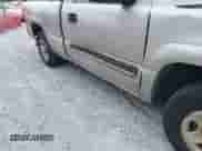 2004 Chevrolet Silverado 1500 Work Truck с VIN 1GCEC14X44Z161124, выставлен на аукционе IAAI как лот 43372008 с пробегом 111 618 миль миль и . История ставок и продаж доступна на DreamBid. Изображение 12.