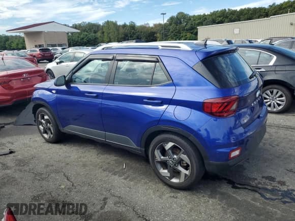 ✅ 2022 Hyundai Venue SEL • VIN: KMHRC8A32NU201352 • Lot: 82040765. Listed on Copart with 24,258 mi. Free auction sales archive from the USA and detailed vehicle history report at DreamBid. Image 2.