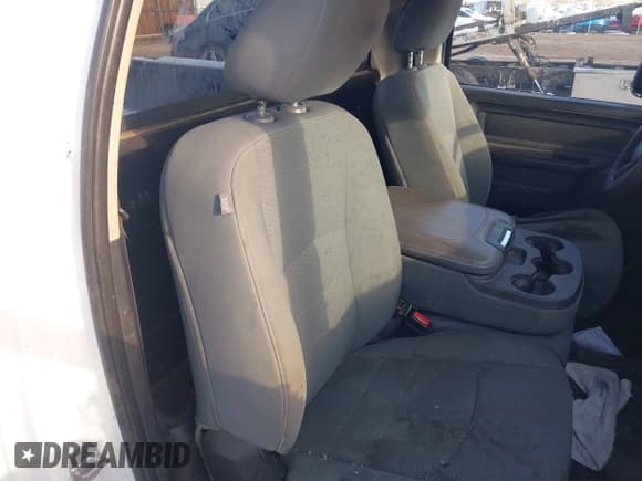 ✅ 2014 Ram 1500 Tradesman • VIN: 3C6JR6DG5EG137739 • Лот: 40932139. Опубликован ранее на IAAI с пробегом 142 767 миль. Бесплатный доступ к архиву аукционных продаж из США и подробный отчёт об истории автомобиля на DreamBid. Изображение 8.