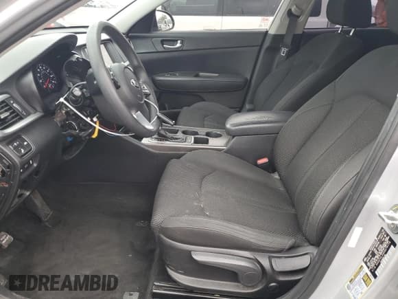 ✅ 2019 Kia Optima LX • VIN: 5XXGT4L34KG276170 • Lot: 93095595. Listed on Copart with 85,787 mi. Free auction sales archive from the USA and detailed vehicle history report at DreamBid. Image 7.